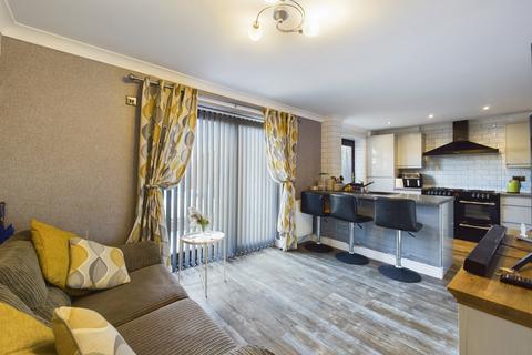 16 Howard Road, Worcester, WR2 5RB