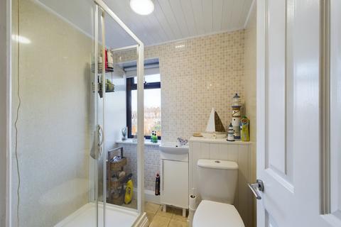 16 Howard Road, Worcester, WR2 5RB