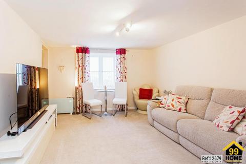 2 bedroom flat for sale - Collier Way, Southend-On-Sea, Essex, SS1