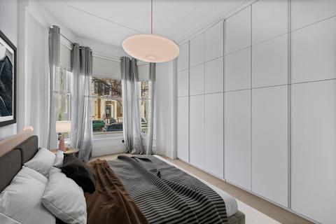 2 bedroom flat for sale, Randolph Crescent, London