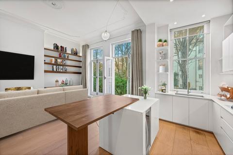 2 bedroom flat for sale, Randolph Crescent, London