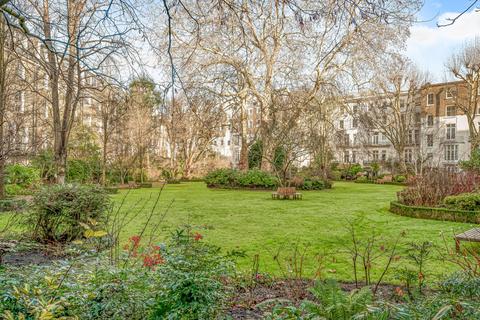 2 bedroom flat for sale, Randolph Crescent, London