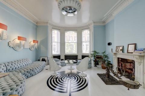 2 bedroom apartment to rent, Roland Gardens, London, SW7