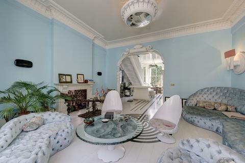 2 bedroom apartment to rent, Roland Gardens, London, SW7