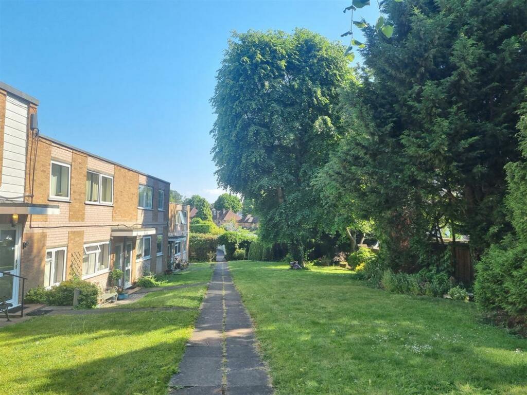 Worcester, Worcester WR5 2 bed apartment for sale £155,000