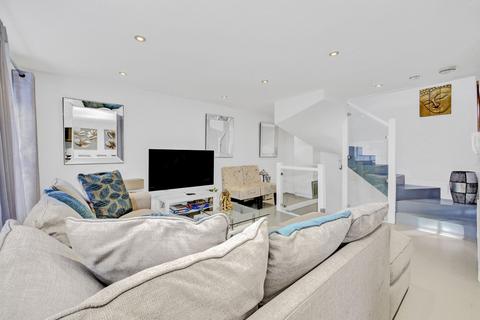 9 Chilworth Mews, London, W2 3RG