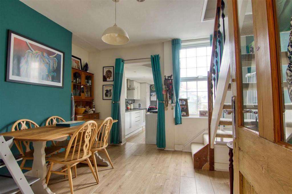 Brightlingsea CO7 2 bed terraced house for sale £220,000