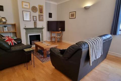 2 bedroom flat to rent, Hawthornbank Lane, Dean Village, Edinburgh, EH4