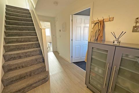 19 Boer Drive, Cheswick Green, Solihull, B90 4NB