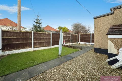 2 bedroom detached bungalow for sale, 46 Eastville Avenue, Rhyl, Denbighshire, LL18 3TN