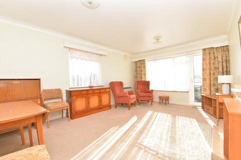 2 bedroom apartment for sale, Crosby Court, Bouverie Close, Barton On Sea, Hampshire, BH25