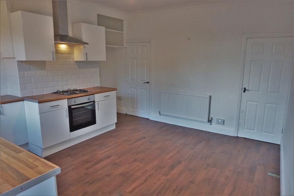 Eshald Place, Woodlesford, Leeds 4 bed terraced house £950 pcm (£219 pw)