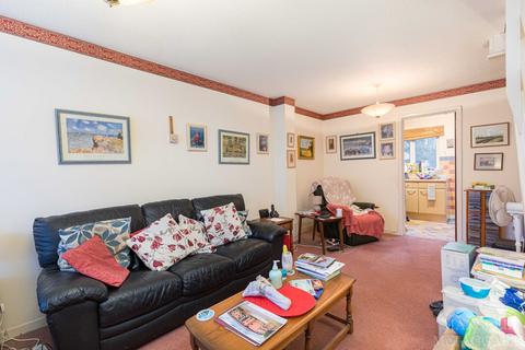 8 Troon Close, Ifield, Crawley, RH11 0UW