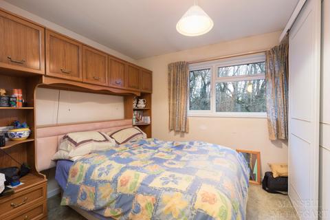 8 Troon Close, Ifield, Crawley, RH11 0UW