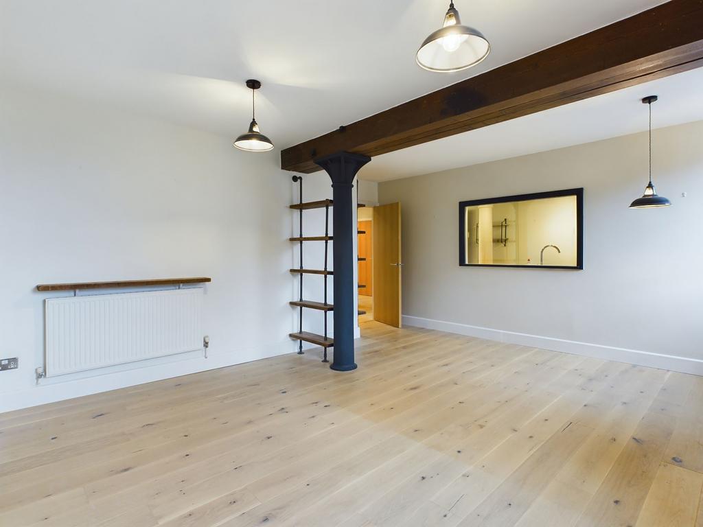 Sitting/Dining Room