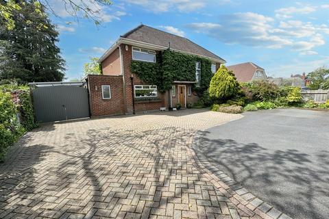 5 bedroom detached house for sale, Bearcross