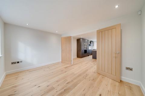 4 bedroom semi-detached house for sale - Plot 2, Shirley Croft Grange, Grantham