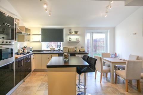 174a Fosseway Avenue, Moreton-in-marsh, GL56 0EH