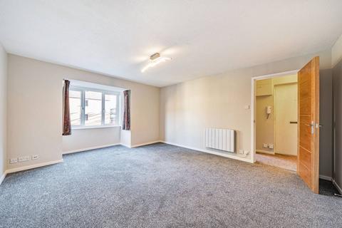 2 bedroom flat for sale, Collingwood Close, Anerley, London, SE20