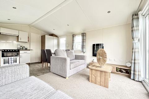3 bedroom park home for sale, White Rose Park, Hutton Sessay, Thirsk, North Yorkshire, YO7 3BA