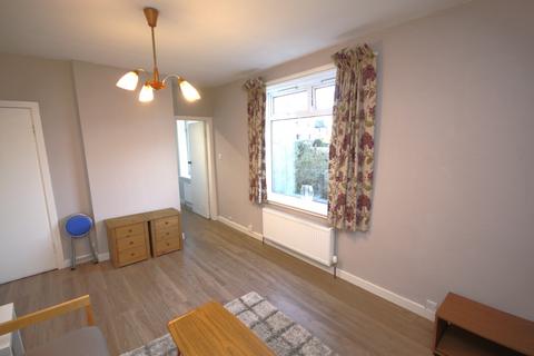 2 bedroom flat to rent, Crewe Crescent, Pilton, Edinburgh, EH5