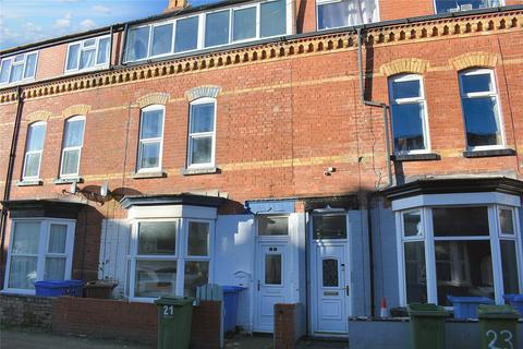 5 bedroom terraced house for sale - Clarence Road, Bridlington, East Yorkshire, YO15