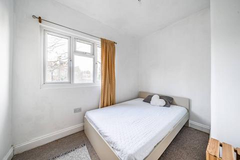 2 bedroom flat for sale, High Road, Tottenham, London, N17