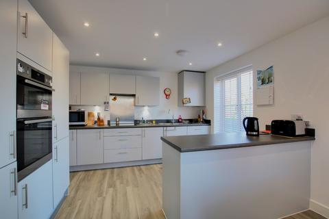 4 bedroom detached house for sale - Rownhams, Southampton