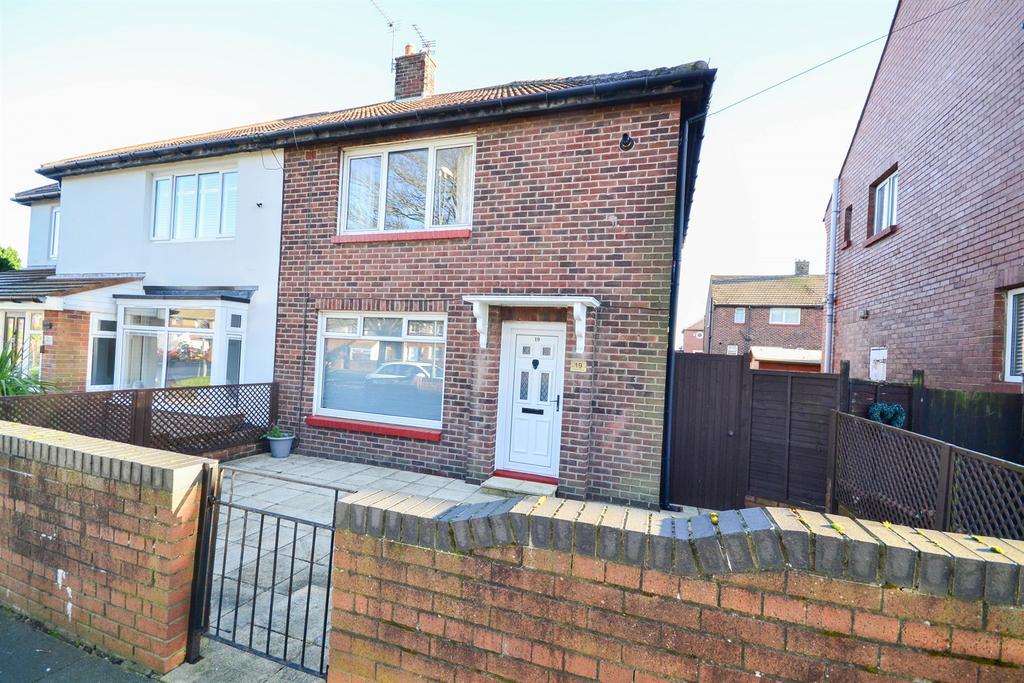 Sycamore Road, Whitburn 2 bed semidetached house for sale £175,000