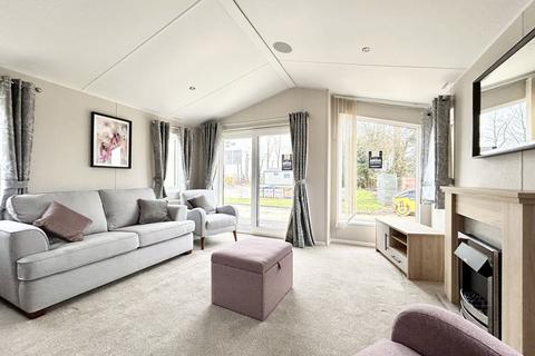 2 bedroom park home for sale, Willerby Waverly White Rose Park, Hutton Sessay, Thirsk, North Yorkshire, YO7 3BA