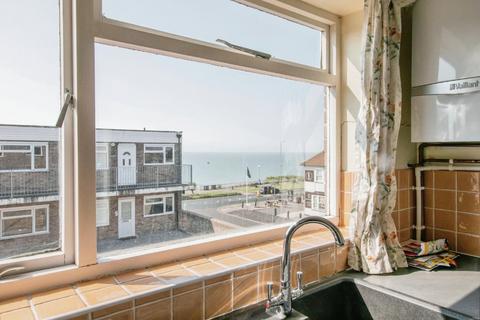 2 bedroom apartment for sale, Maplin Court, Kings Avenue, Clacton On Sea