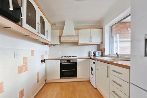 2 bedroom detached bungalow for sale - Hunter Close, Preston, Hull,HU12 8XD