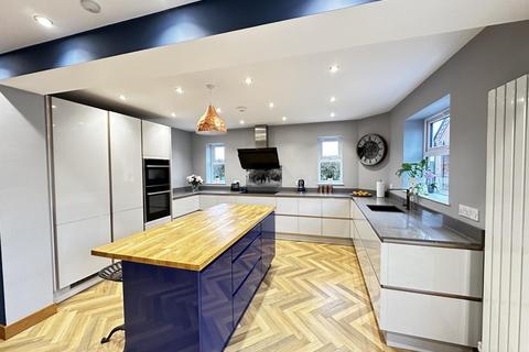 4 bedroom detached house for sale, Stanton Road, Elmesthorpe LE9
