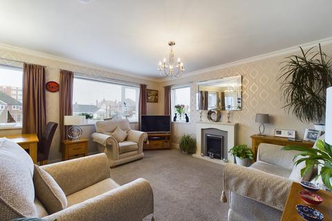 2 bedroom apartment for sale, Darley Court, Clifton Drive North, Lytham St. Annes, FY8