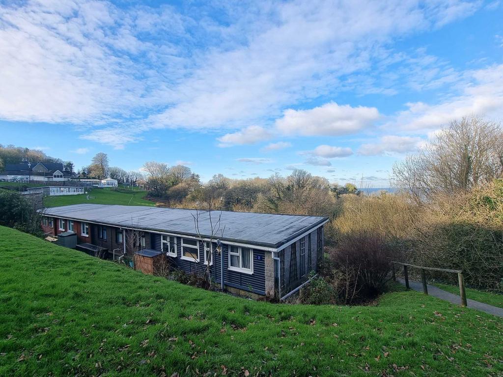 Bideford Bay Holiday Park, Buck`s Cross 2 bed chalet for sale £35,000