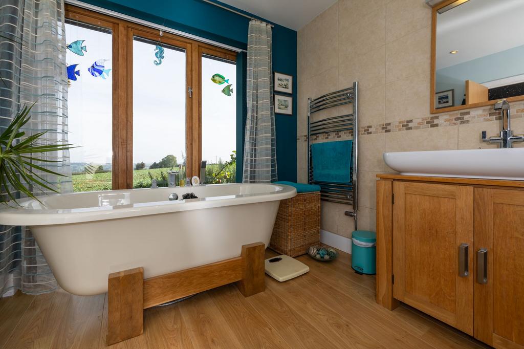 Master ensuite