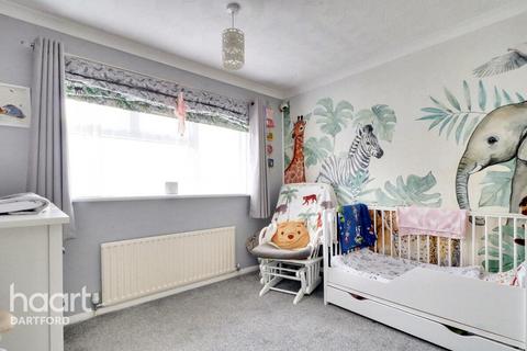 2 Everest Close, Northfleet, Gravesend, DA11 8JU