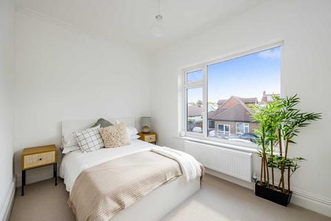 2 bedroom flat to rent, Norman Road, Hove