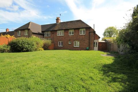 3 bedroom semi-detached house to rent, Fernhurst