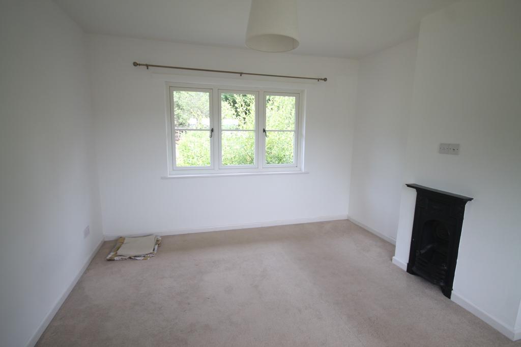 House in Haslemere - View 5