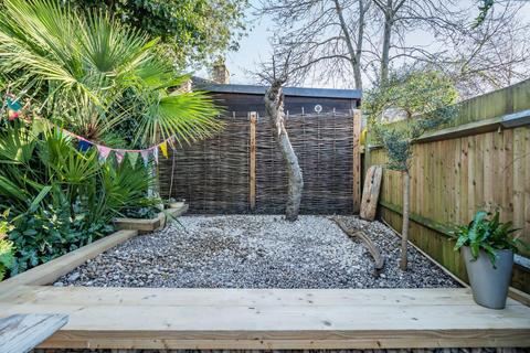 2 bedroom terraced house for sale, Pond Cottages, Dulwich