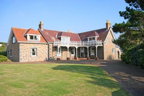 5 bedroom property for sale, La Giffardiere, Castel, Guernsey