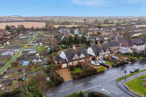 3 bedroom semi-detached house for sale, Golf Lane Whitnash, Warwickshire, CV31 2PZ