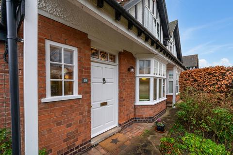 3 bedroom semi-detached house for sale, Golf Lane Whitnash, Warwickshire, CV31 2PZ