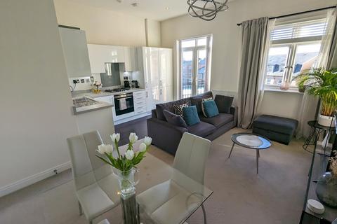 2 bedroom apartment for sale - Hestercombe House, Gorcott Lane, Dickens Heath