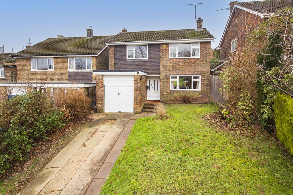 Fermor Way, Crowborough 3 bed detached house for sale £450,000