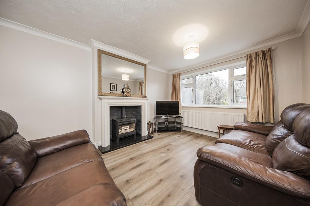 Fermor Way, Crowborough 3 bed detached house for sale £450,000