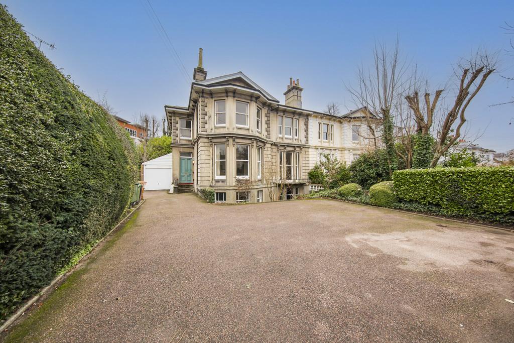 Lansdowne Road, Tunbridge Wells 1 bed apartment for sale £250,000