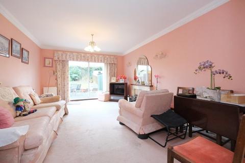 92 Dyke Drive, Orpington, BR5 4LZ