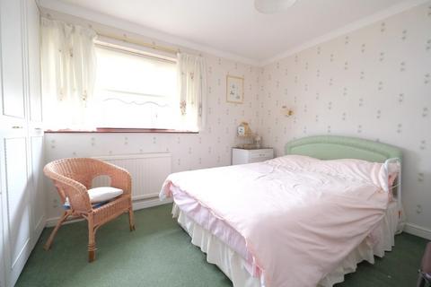 92 Dyke Drive, Orpington, BR5 4LZ
